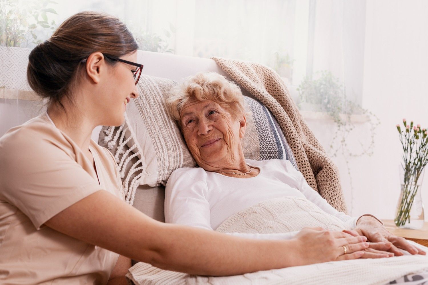 Fort-Worth-Caregiver-Overnight-Care scaled